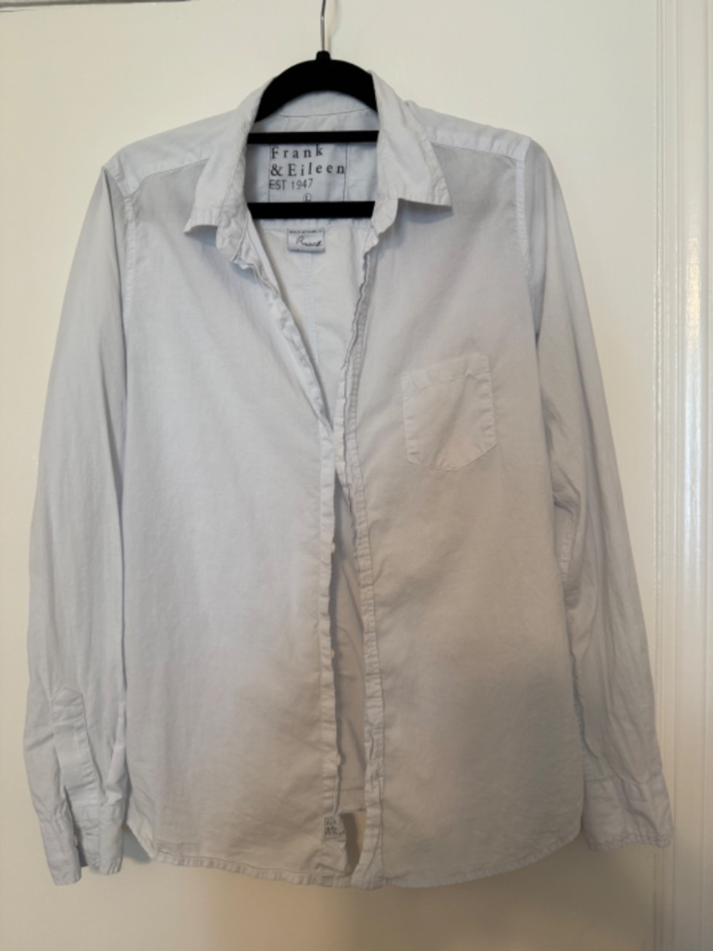 Frank & Eileen Barry blouse light blue size L fits small